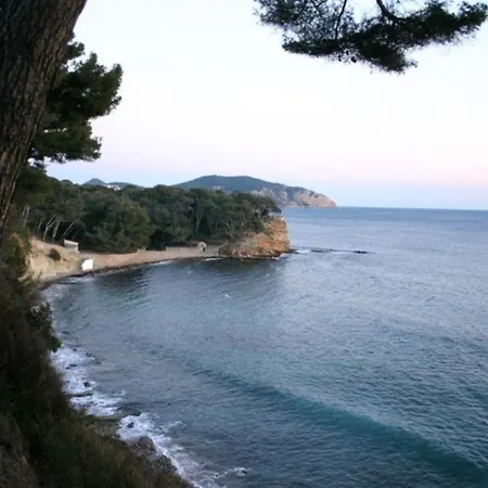 Studio With Small Garden - Apartament La Ciotat